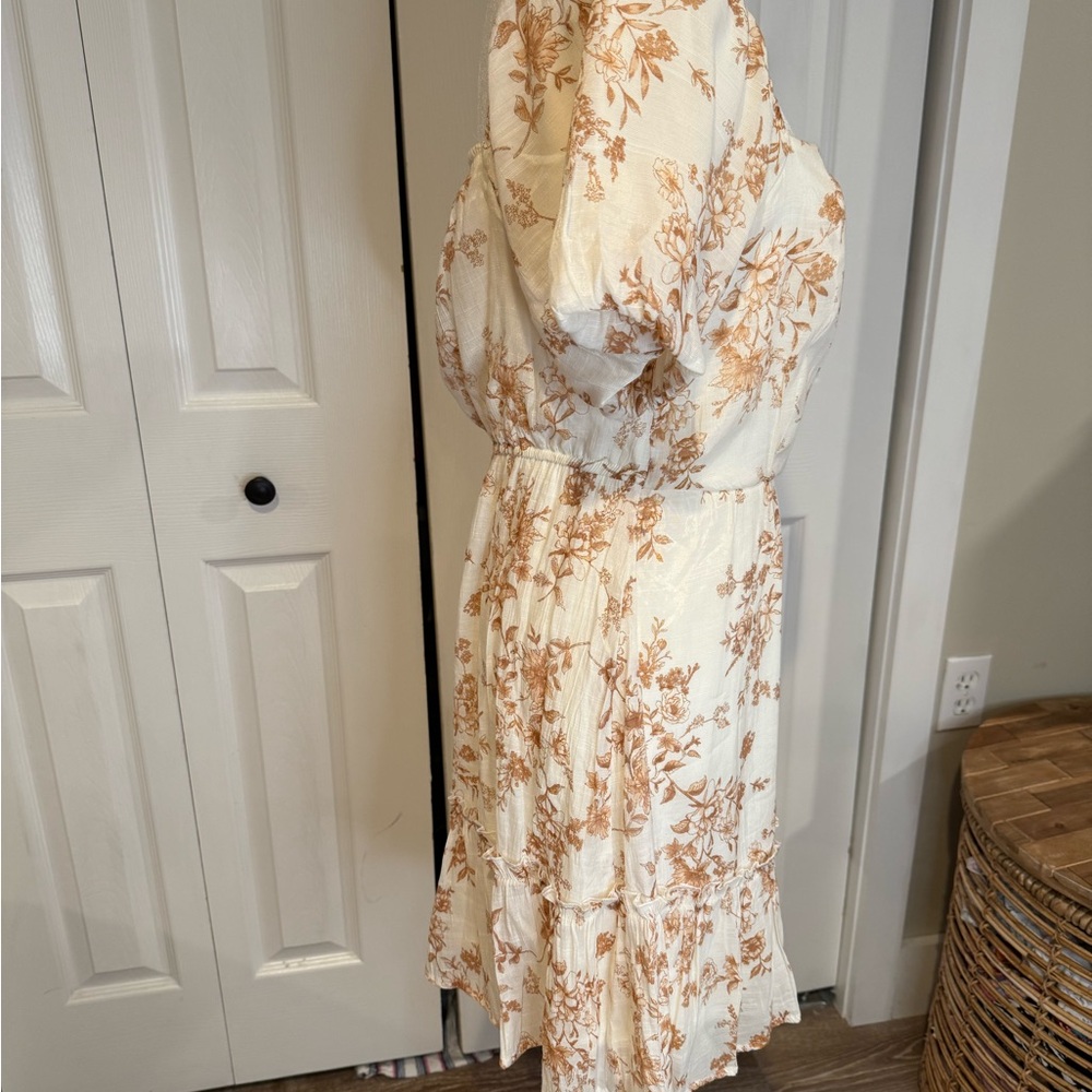 Blu Pepper,  Cottagecore Floral Puff Sleeve Tiered Dress, EUC, Size M - Picture 6 of 12